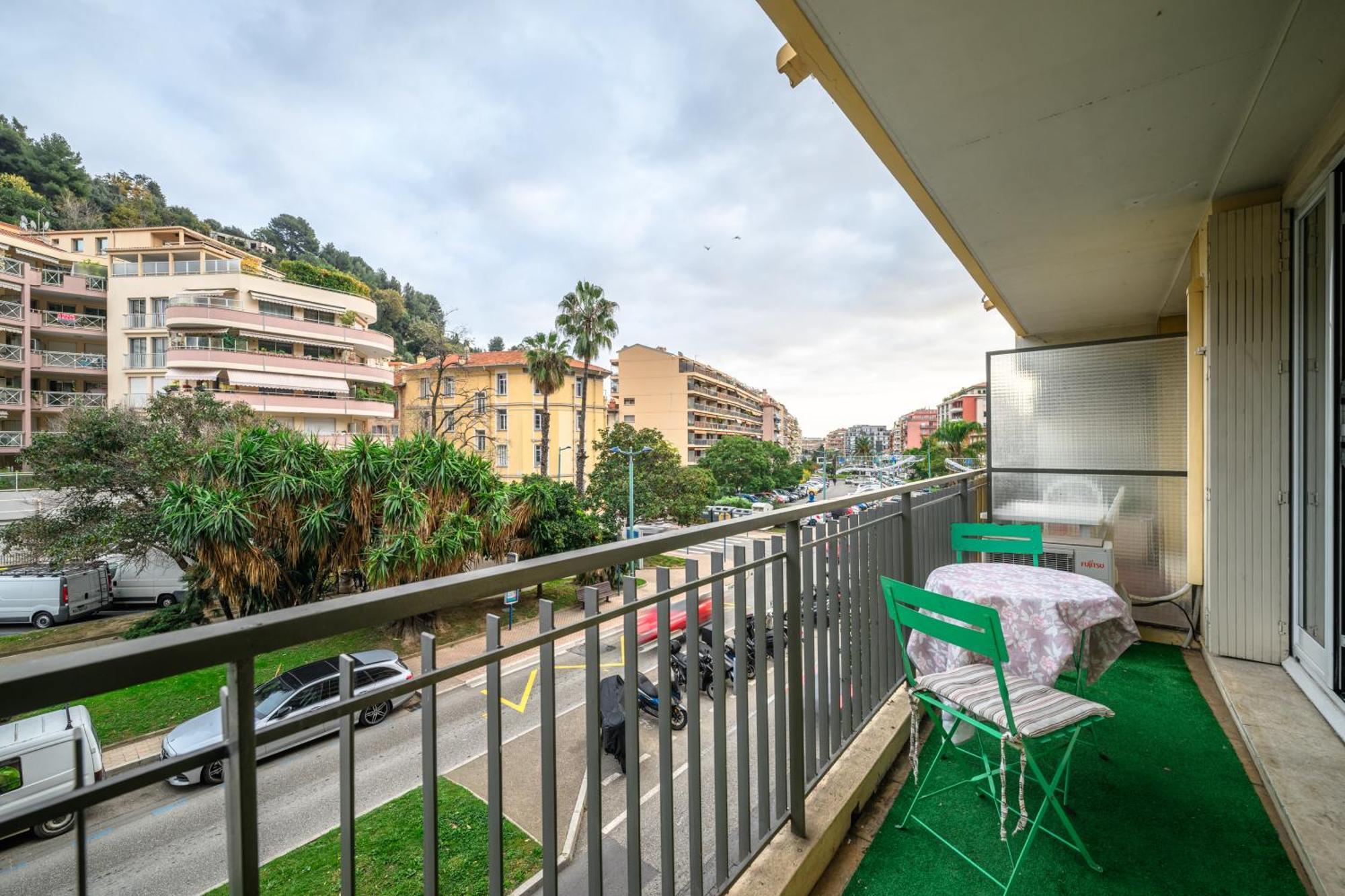 Apartment Le Landelle - Centre- Climatisation -proche Gare Sncf